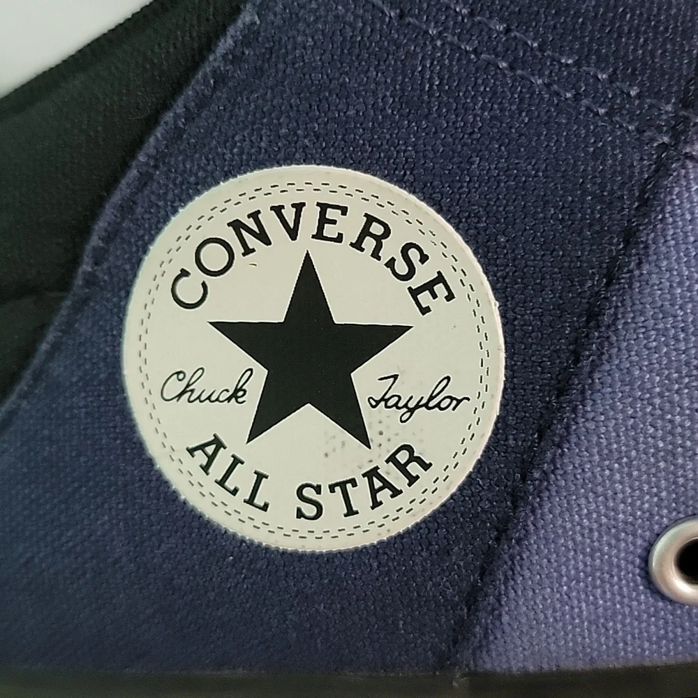 Boys Converse Chuck Taylor All Star Axel Slip-Ons, Blue/Black, Size 3, Pre-owned